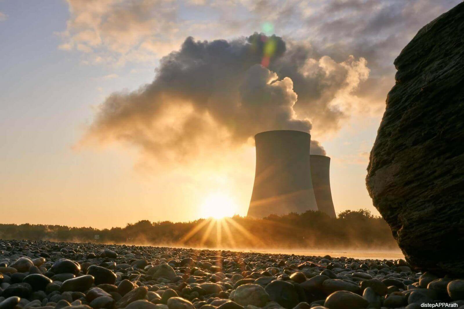 Nükleer Santraller: Enerji İhtiyacı ve Çevre İlişkisi