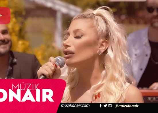 İrem Derici'nin Akustik Performansı Ara Sıra Şarkısı Video Klibiyle Karşınızda